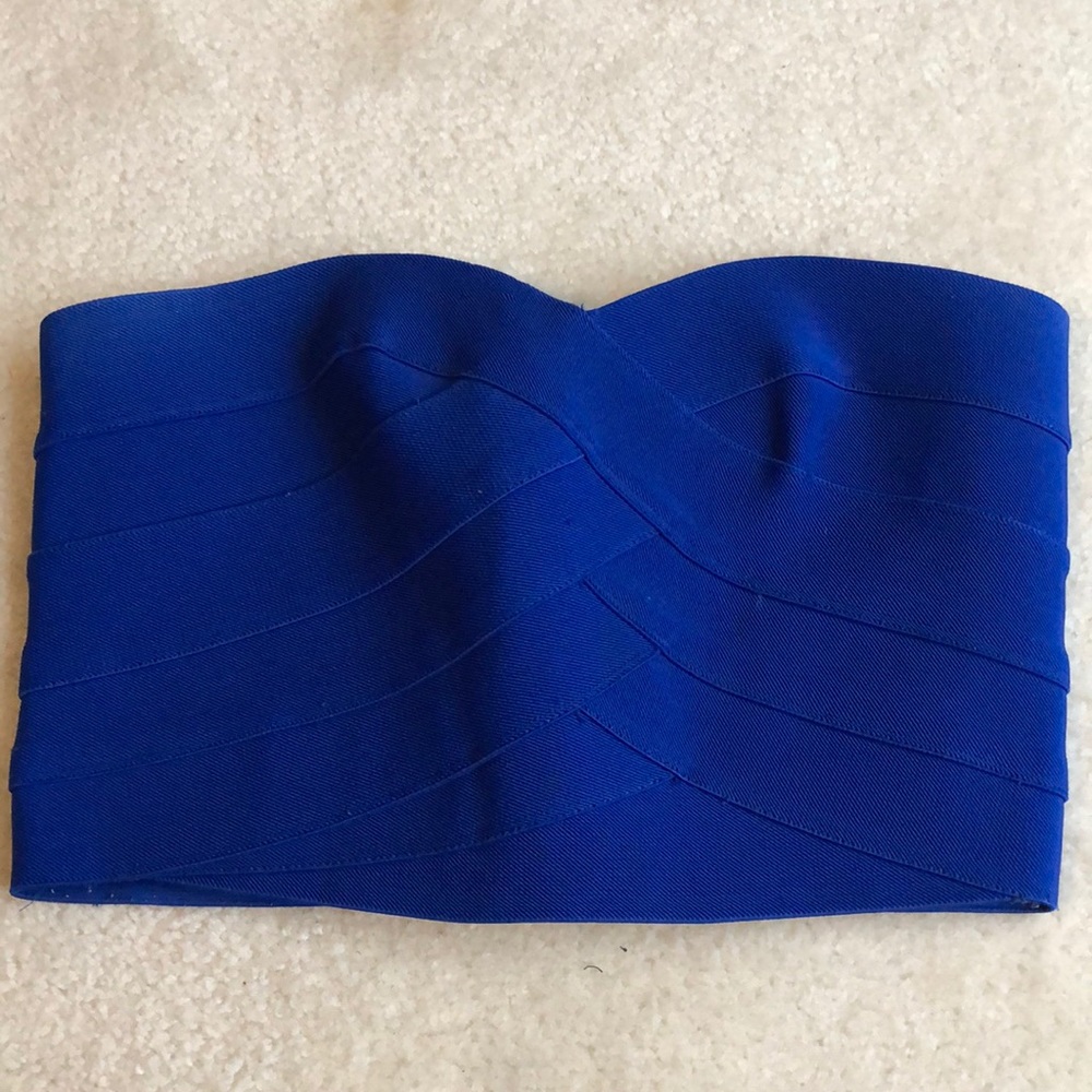 Tobi Crop Top